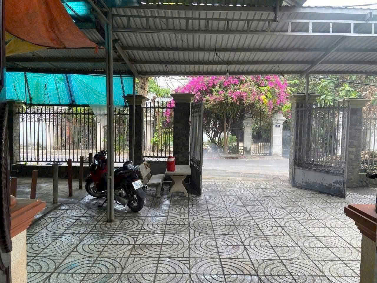 BIỆT THỰ VƯỜN MT NHỰA LỚN NGANG KHỦNG 14M – XE TẢI TRÁNH – CHỈ 10,5 TỶ