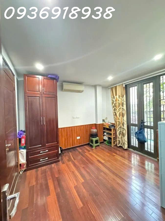 Chỉ 63 tỷ-mặt phố Hàng Mã, Hoàn Kiếm, HN-100m2, mặt tiền siêu khủng 15m-lô góc-pháp lý chuẩn