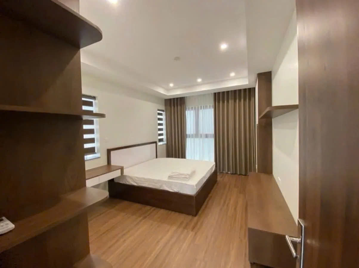 BÁN CĂN HỘ DÒNG TIỀN MẶT PHỐ KINH DOANH Bát Khối 90 m2 X7 tầng,mặt iền 6.1m,23.5 tỷ Long Biên.