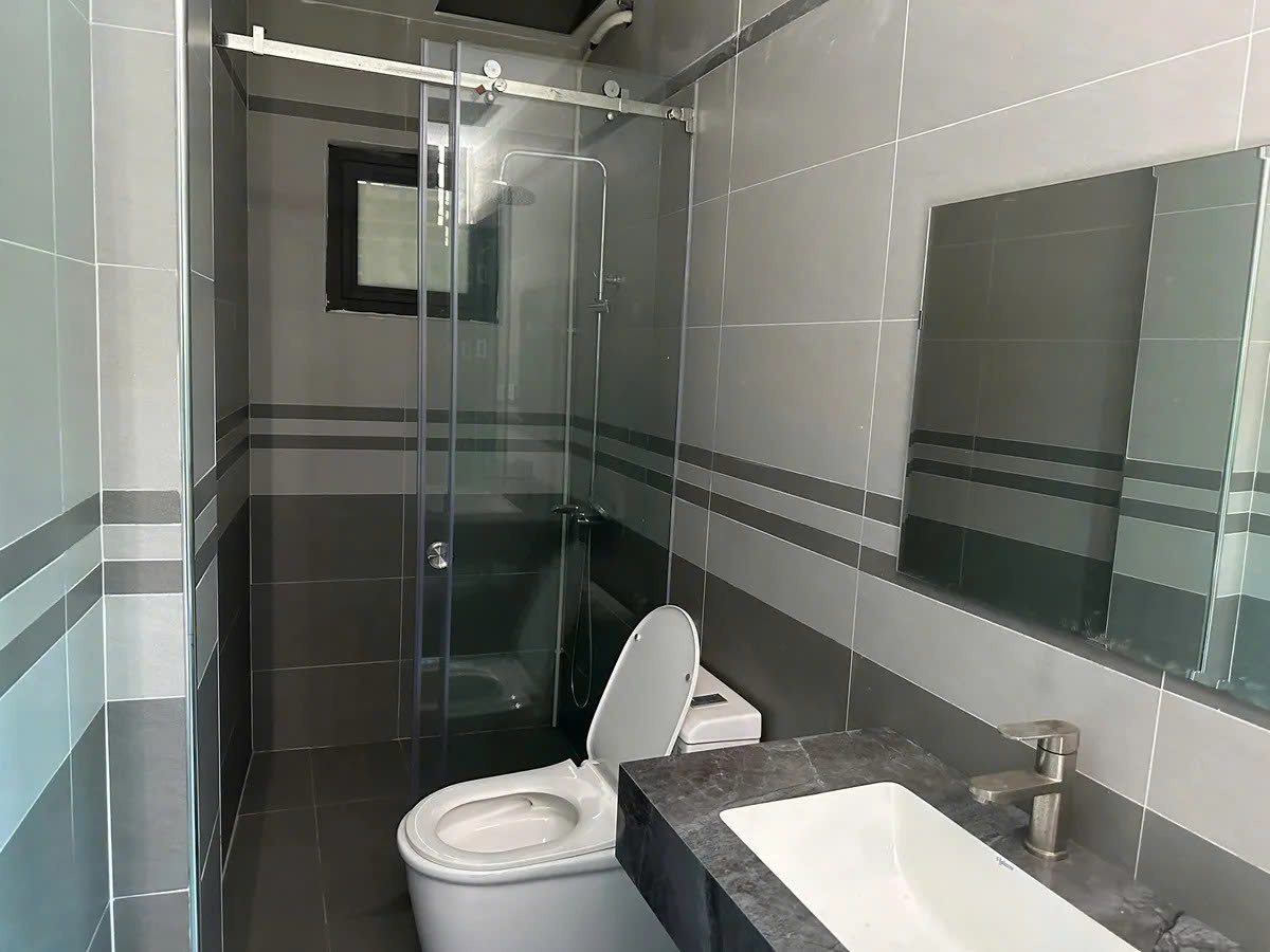BÁN CĂN HỘ DÒNG TIỀN MẶT PHỐ KINH DOANH Bát Khối 90 m2 X7 tầng,mặt iền 6.1m,23.5 tỷ Long Biên.