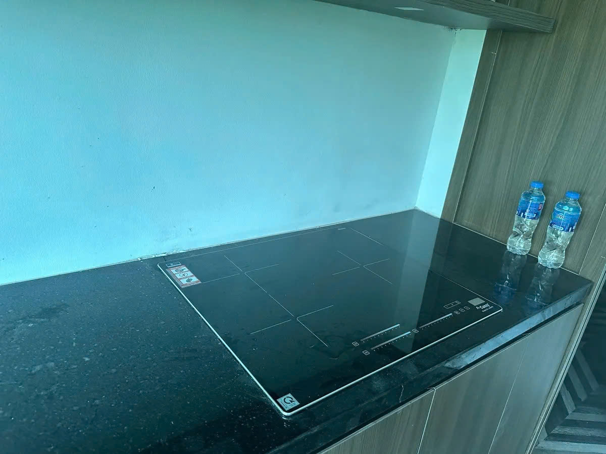 BÁN CĂN HỘ DÒNG TIỀN MẶT PHỐ KINH DOANH Bát Khối 90 m2 X7 tầng,mặt iền 6.1m,23.5 tỷ Long Biên.
