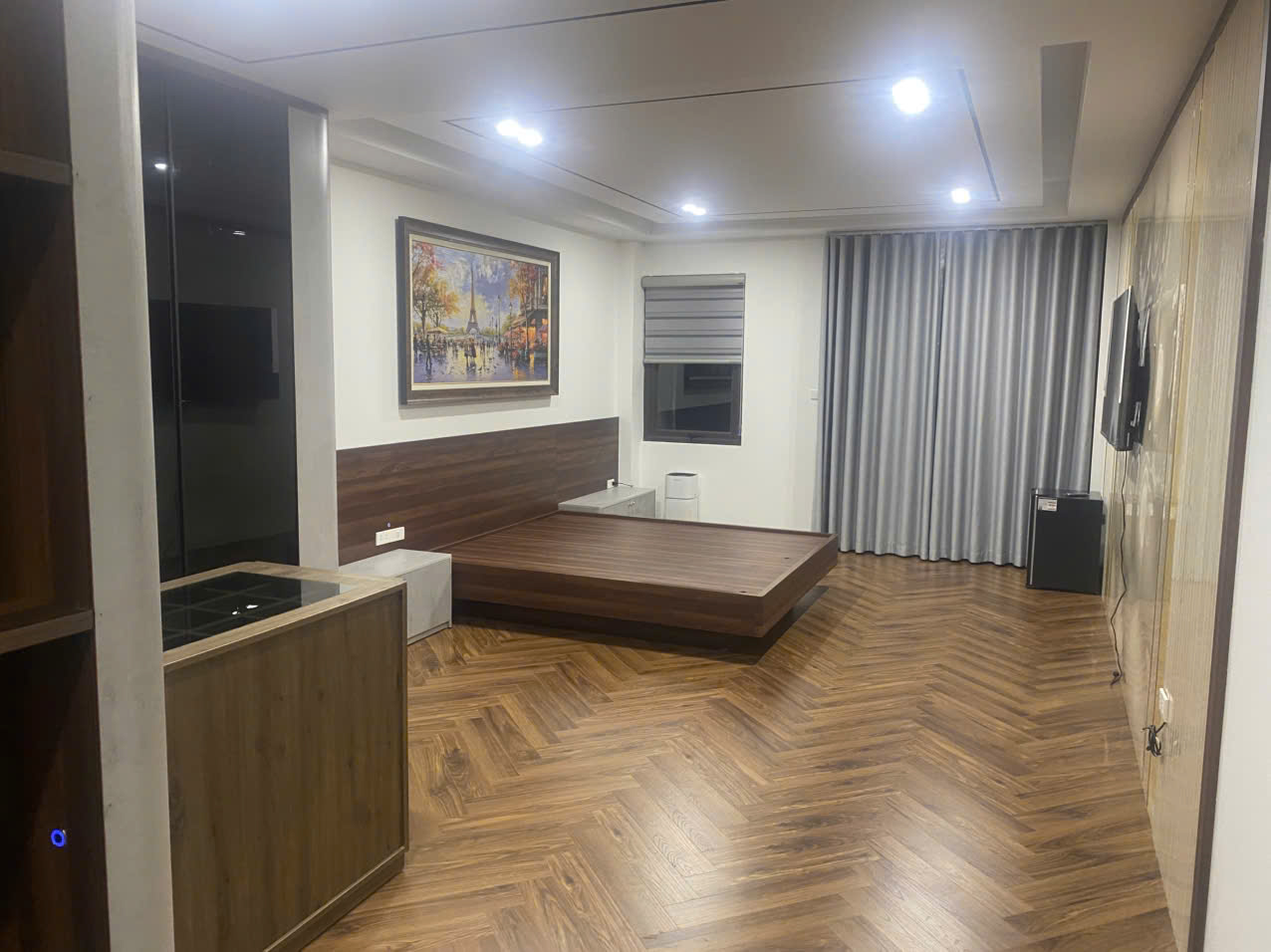 Chính chủ bán nhà Thạch Bàn 40m 6 tầng MT 4,5m ô tô, thang máy giá 8.9 tỷ