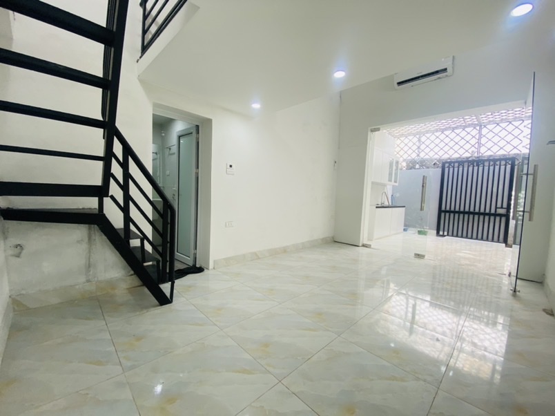 ĐỘI CẤN BA ĐÌNH 36M GẦN PHỐ NHÀ Ở NGAY GIÁ 5 TỶ 500