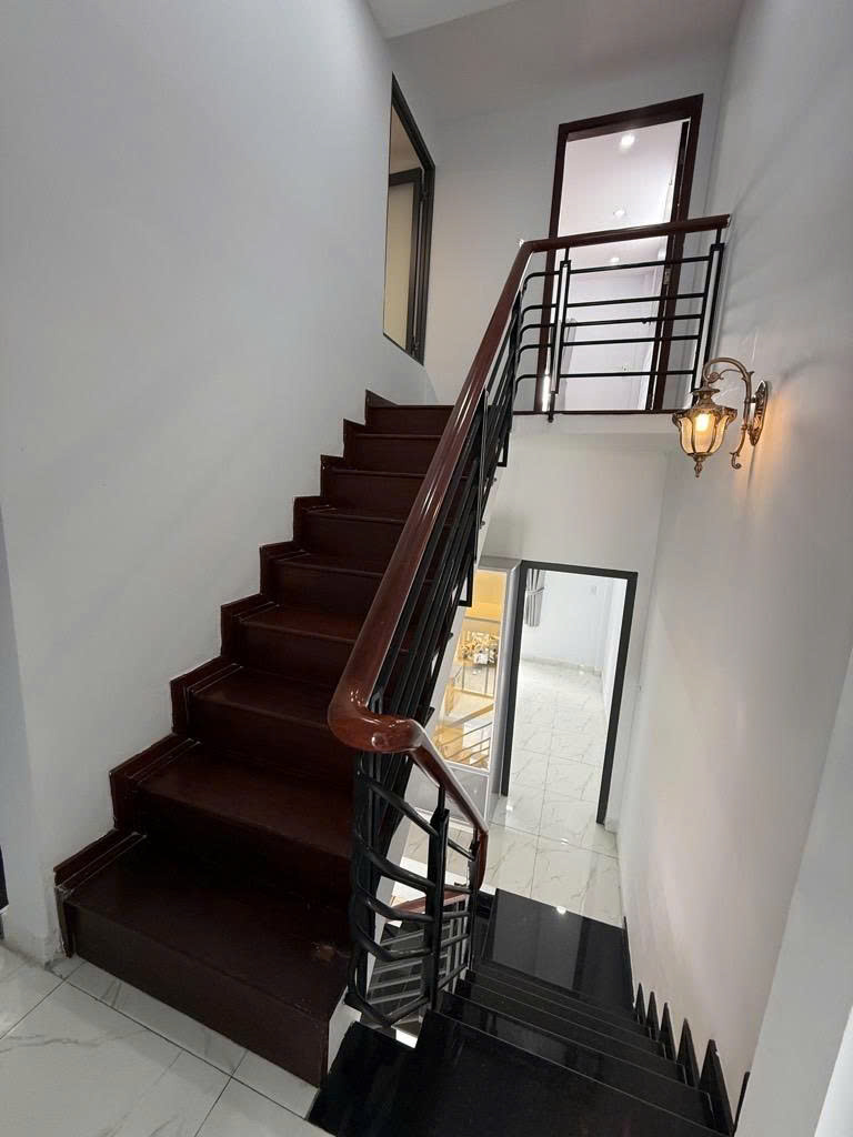 SIÊU PHẨM TÂN BÌNH 2 MẶT HẺM – HXH – 3 TẦNG – 42M2 – 4PN – VỊ TRÍ CỰC ĐẸP – CHỈ 4.98 TỶ