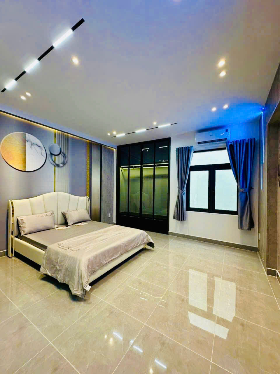 Bán nhà đẹp Phan Huy Ích, 4 tầng, hẻm 8m thông, ngang 4,5m phù hợp ở & kinh doanh giá 11 tỷ ++