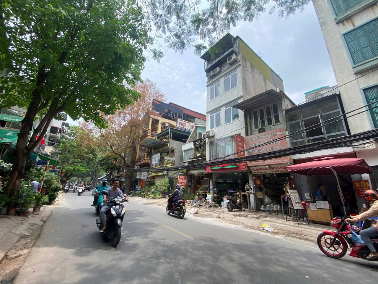 ✈️✈️✈️ SIÊU PHẨM MẶT PHỐ TRUNG TÂM, MẶT PHỐ HOÀNG HOA THÁM . – GIÁ RẺ HƠN MẶT NGÕ- HỘ KHẨU BA ĐÌNH- TƯƠNG LAI QUY HOẠCH NHÀ TĂNG GIÁ MẠNH✈️✈️✈️✈️