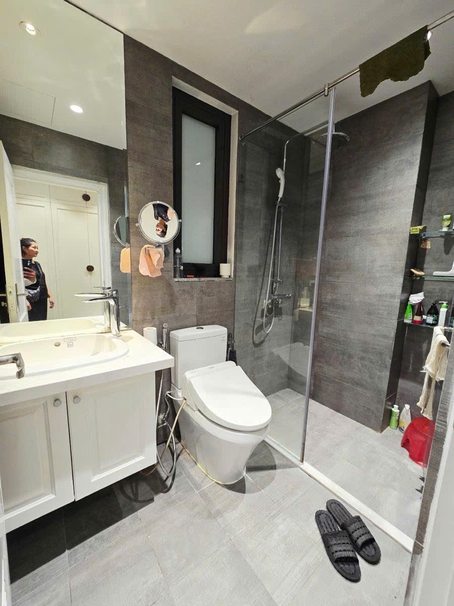 Bán nhà Cổ Linh 35m 7 tầng thang máy, lô góc, ô tô hơn 8 tỷ