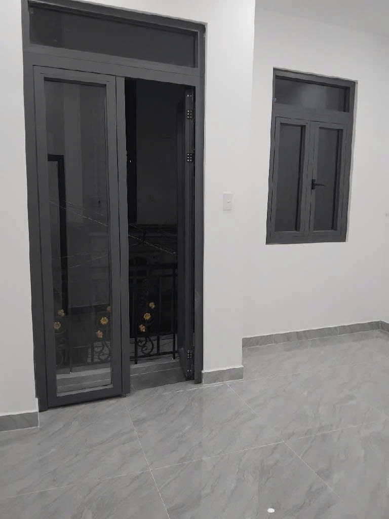 VỊ TRÍ ĐẸP + HIẾM + TC THẤP – NHÀ MỚI TINH Ở NGAY.