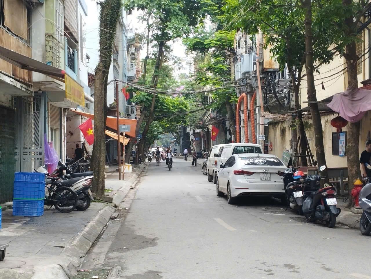Chính Chủ Cần Bán Nhanh Căn Nhà Phố An Xá, Phường Phúc Xá, Quận Ba Đình, TP Hà Nội