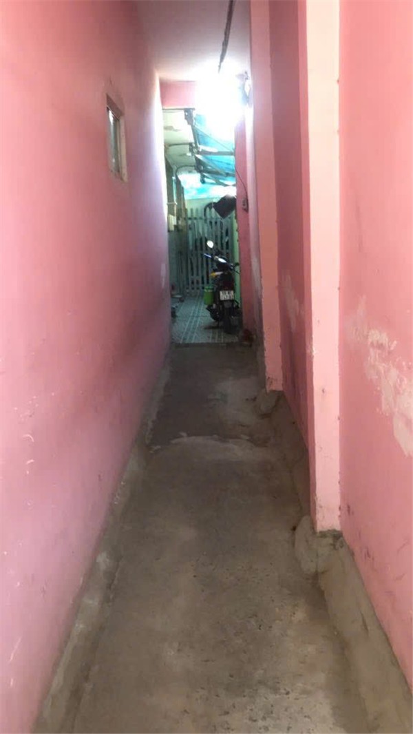 NHÀ VỊ TRÍ ĐẸP- GIÁ TỐT CẦN BÁN NHANH căn nhà khu hẻm 262 tại quận 8, TPHCM