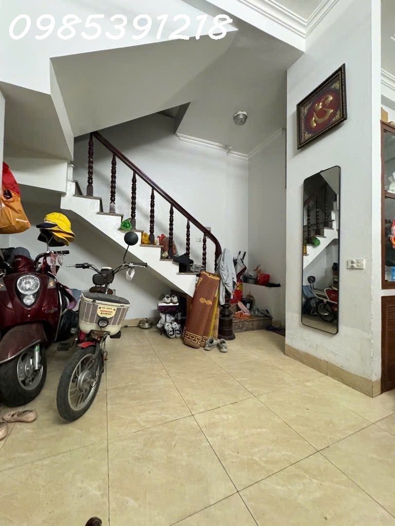 Nhà Giải Phóng – Phương Liệt – 37m2, 4T – 6.93 tỷ(CTL) – Lô góc- 20m ra Giải Phóng – Cạnh ĐH Kinh Tế Quốc Dân.