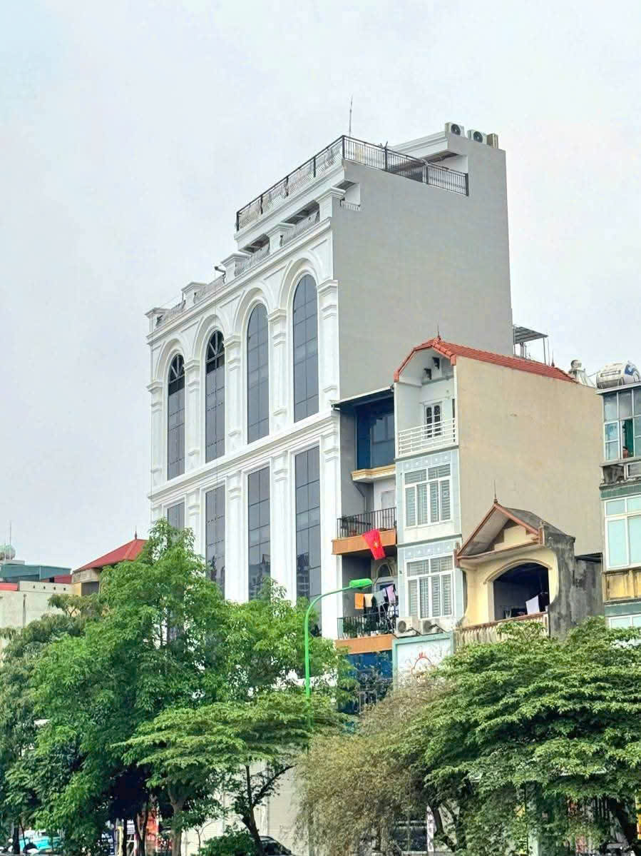 🔥🔥🔥SIÊU PHẨM MẶT PHỐ NGUYỄN LÂN , TRƯỜNG CHINH – CÓ MỘT EM SIÊU TOÀ VĂN PHÒNG BUILDING – MẶT TIỀN KHỦNG – LÔ GÓC – 1 MẶT PHỐ 1 MẶT NGÕ. DÒNG TIỀN CỰC KHỦNG.🌹🌹🌹