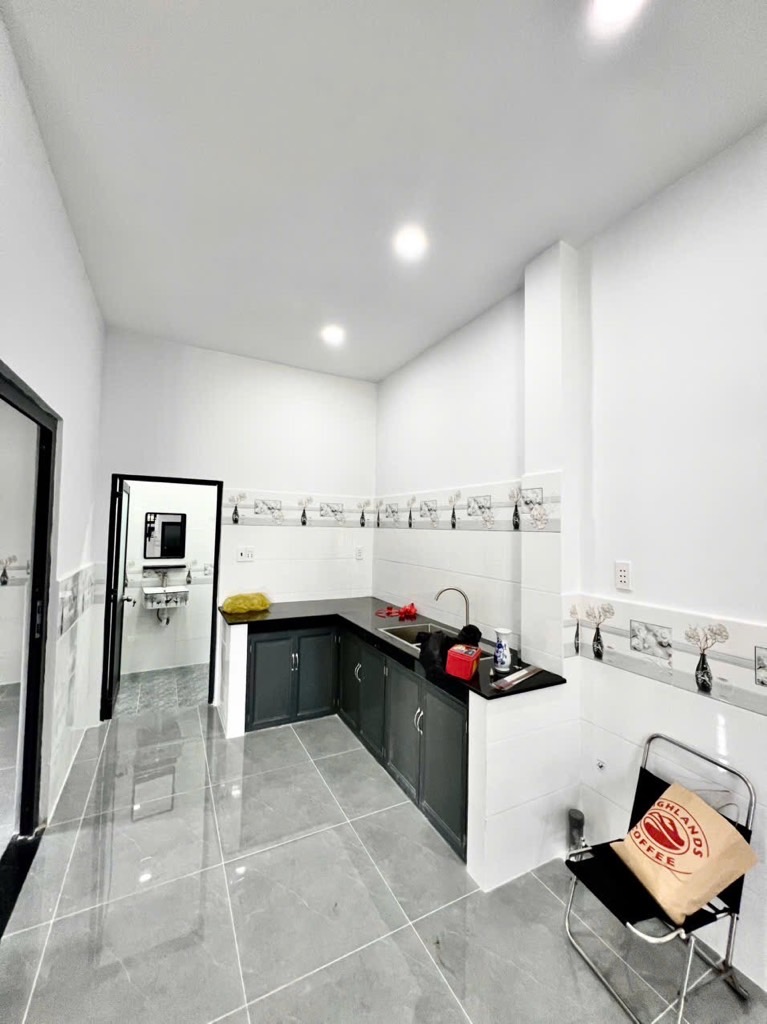 Bán nhà 2 tầng mới đẹp, 60m2 (6×10), Hẻm xe tải 7m, gần Bến Lội, Lê Dức Anh, chỉ hơn 4 tỷ