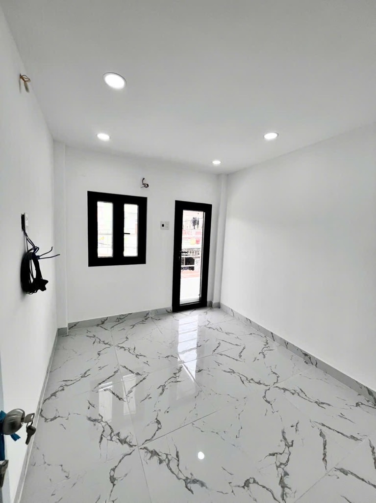 Bán nhà 2 tầng mới đẹp, 22m2 (3×8), Ngay Chiến Lược, sát Tên Lửa, chỉ hơn 1 tỷ