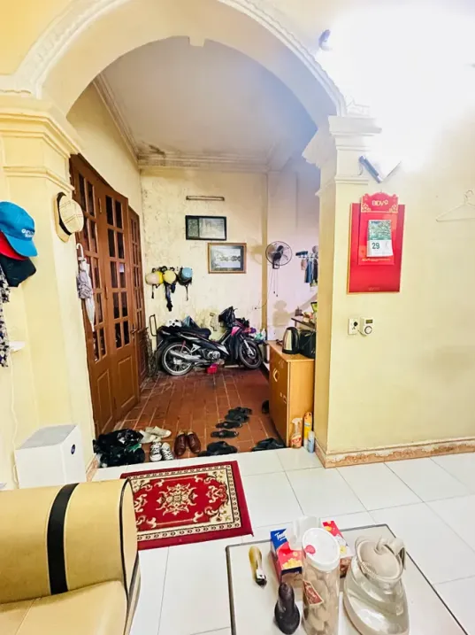 MẶT NGÕ THÔNG KINH DOANH 30M RA PHỐ MẶT TIỀN RỘNG 7M NHÀ 2 THOÁNG Ở SƯỚNG