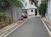 Cần tiền bán gấp – Nhà 2 tầng 90M2 . Ô tô đỗ trong nhà – Kinh doanh