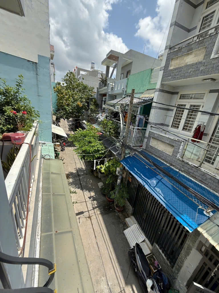 NHÀ RẺ ĐẸP ĐƯỜNG SỐ 20- BHH A- Bình Tân .2TY8
