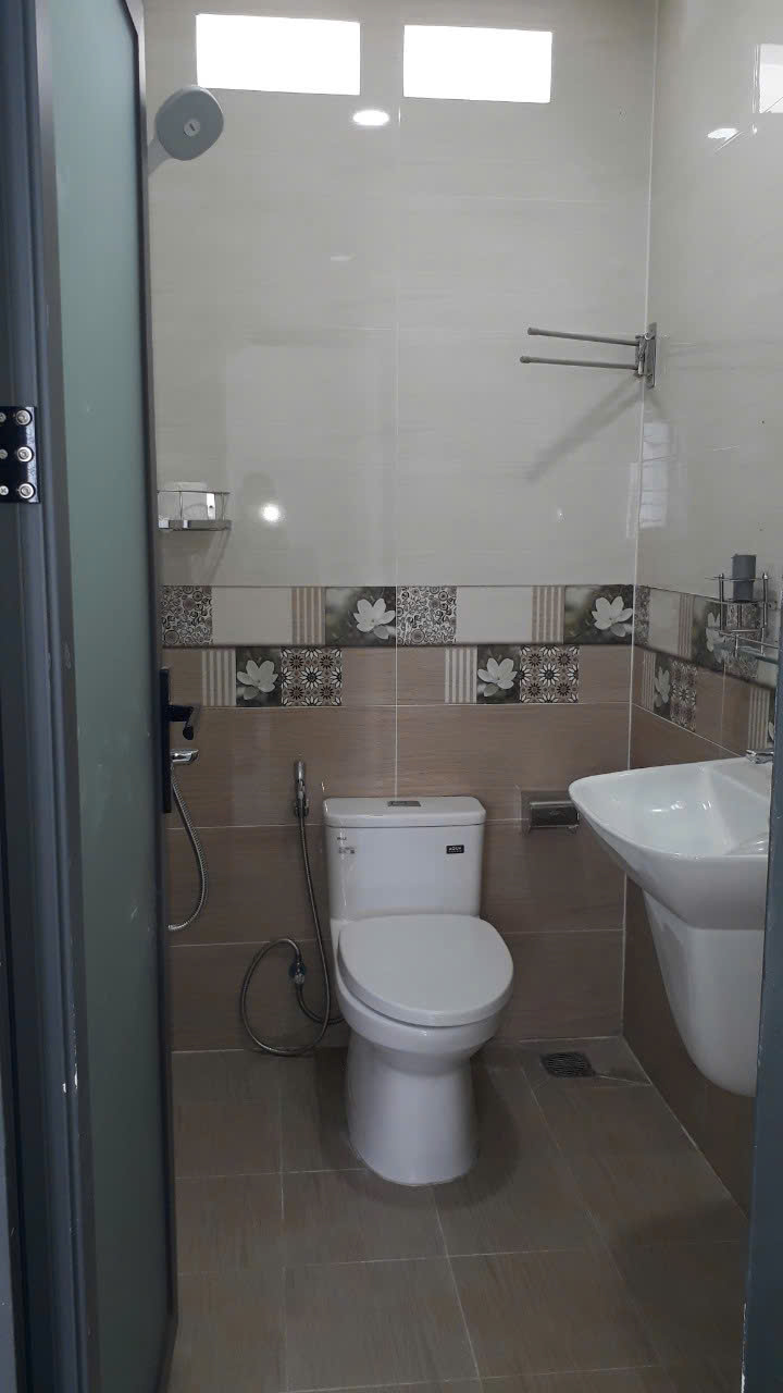 PHÒNG TRỌ RỘNG RÃI, ĐẦY ĐỦ TIỆN NGHI GẦN ĐH GIA ĐỊNH, CHỢ TÂN SƠN NHẤT CHỈ 4 TRIỆU/THÁNG
