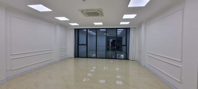 Bán nhà mặt phố vỉa hè đá bóng Phố Hoàng Quốc Việt, Cầu Giấy 84m 7 tầng MT 6m 46.9 tỷ