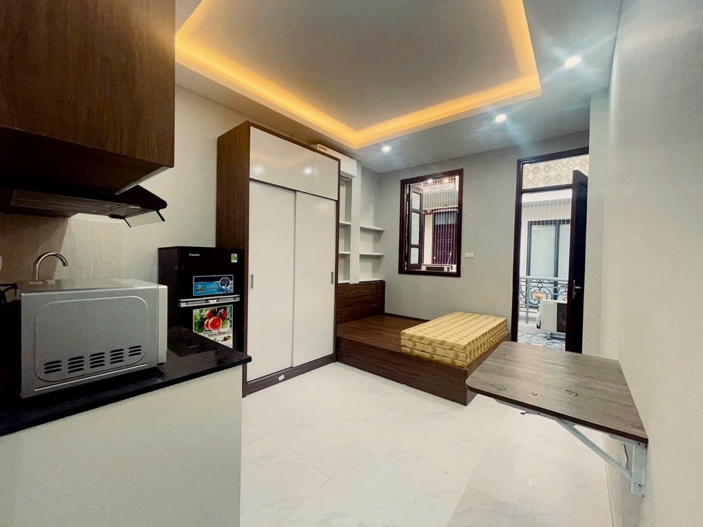 Bán căn CCMN 60m, 10 phòng khép kín full đồ, thang máy êm ru, dòng tiền ổn định, vài bước ra phố, khu Bách – Kinh – Xây