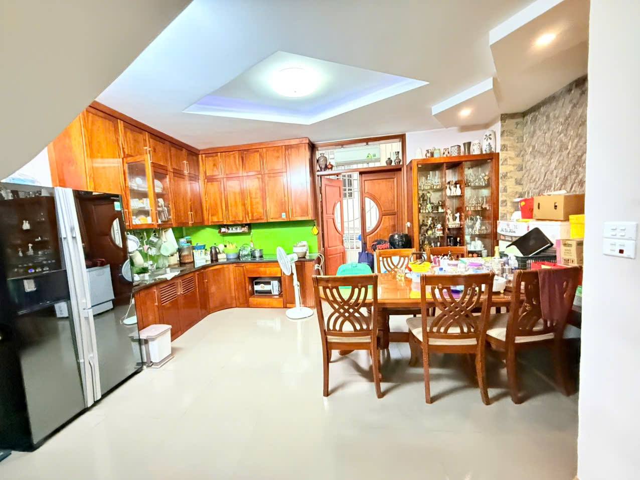 Bán nhà mặt phố Mai Hắc Đế, 56m2, 3 tầng, nhỉnh 37 tỷ, vỉa hè, ô tô tránh, kinh doanh đỉnh