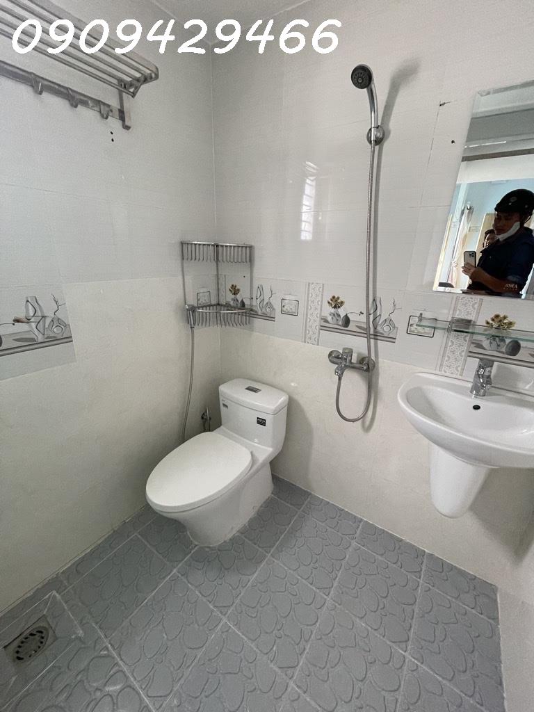 CHỈ 3,1X TỶ CÓ NHÀ QUẬN 7 -SỔ HỒNG CHUẨN CHỈNH – KHU DÂN CƯ HIỆN HỮU – NHÀ 4 TẦNG-6 PHÒNG NGỦ-HẺM 4M XE HƠI ĐỖ CỬA .