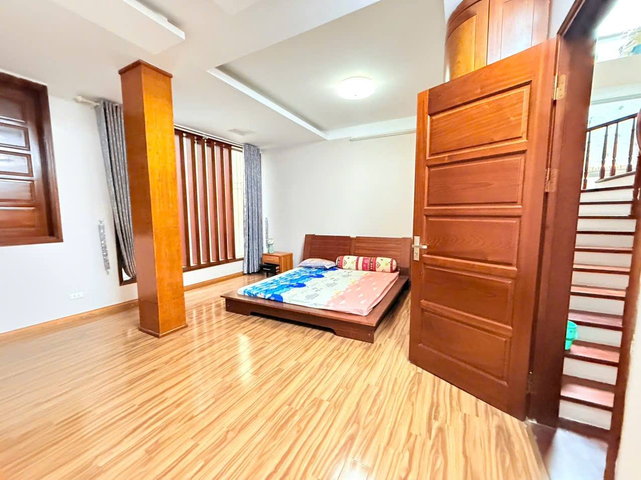 Bán nhà mặt phố Mai Hắc Đế, 56m2, 3 tầng, nhỉnh 37 tỷ, vỉa hè, ô tô tránh, kinh doanh đỉnh