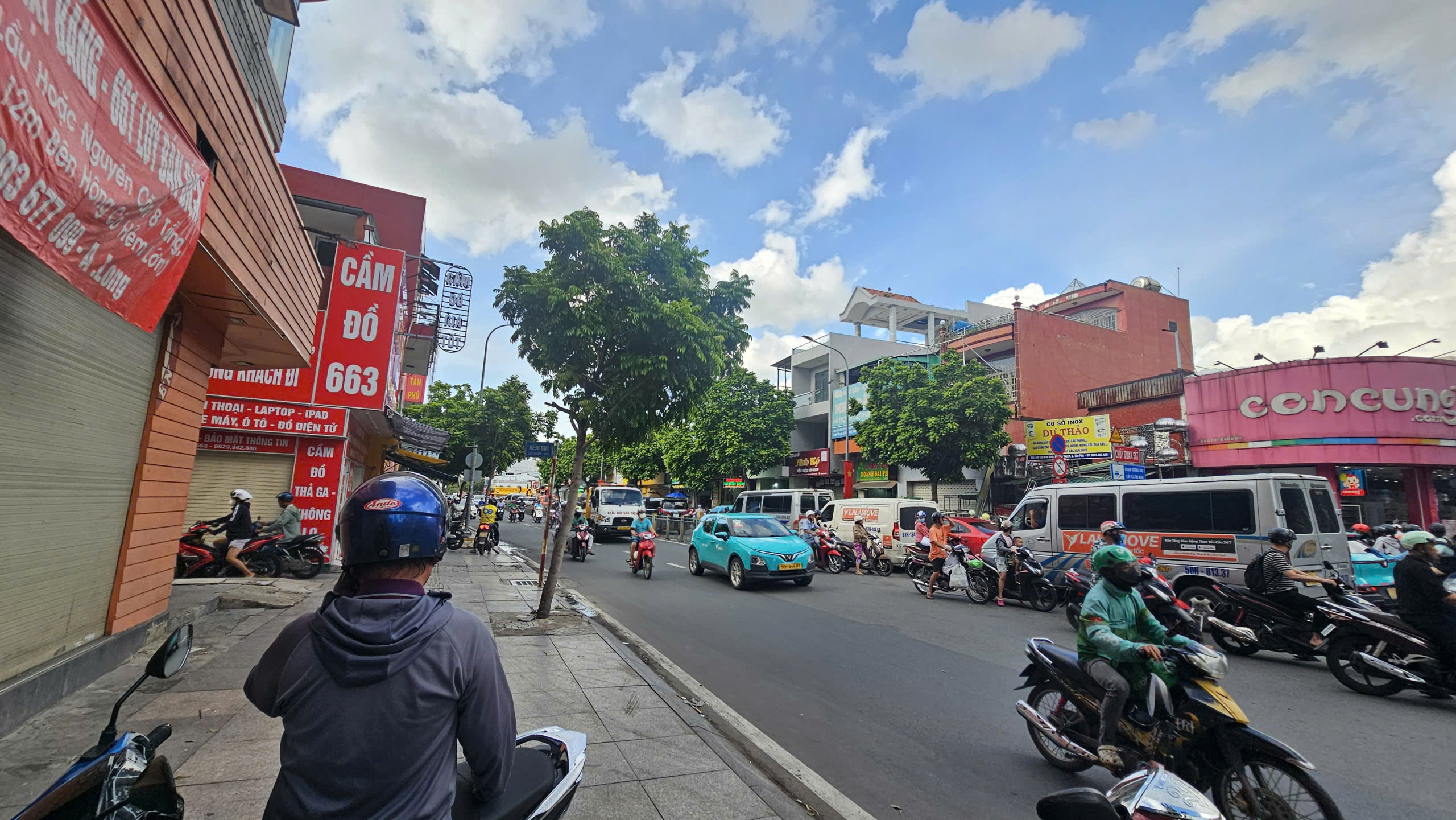 Cho thuê Mặt tiền tòa nhà 661 Lũy Bán Bích, Góc 2 MT, vị trí kinh doanh đẳng cấp