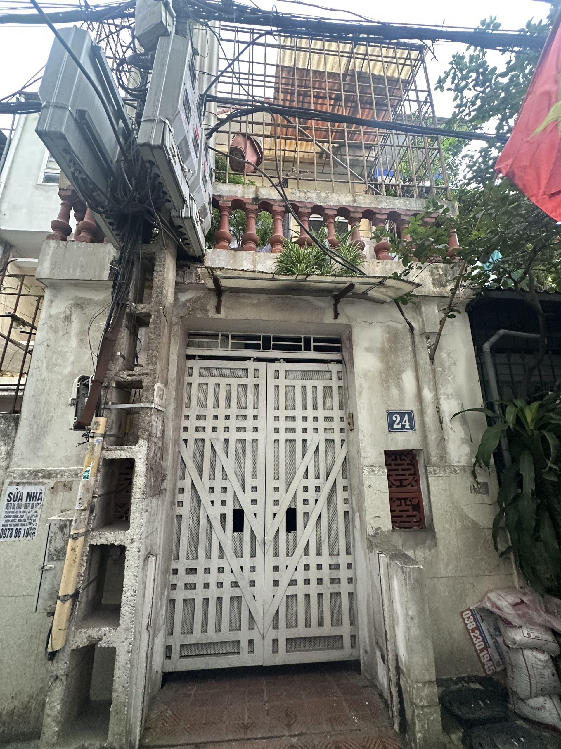 PHÂN LÔ – QUY HOẠCH SÁT PHỐ – CÁCH Ô TÔ 40M – TIỆN ÍCH BẠT NGÀN- NGÕ THÔNG_3 TẦNG – 67M2 – 12,5 TỶ.