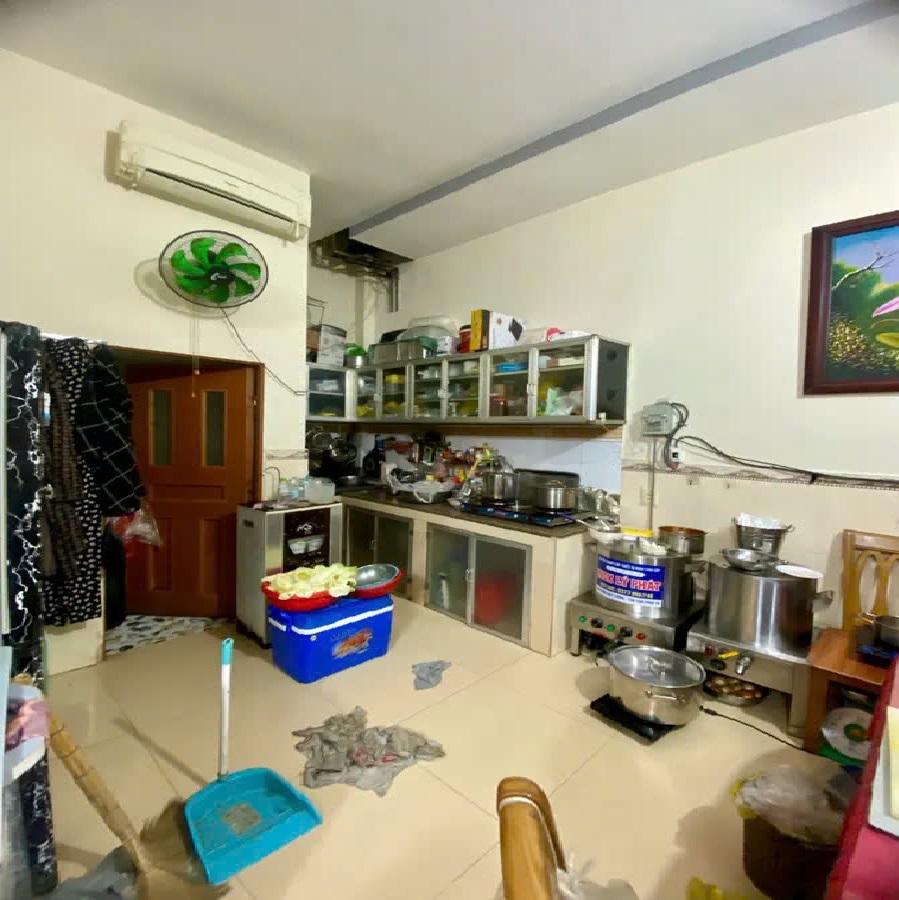 Nhà Cao Thắng – QUẬN 1O – Sổ vuông 5.2 x 11 m – 4 Tầng – Cho thuê 192 tr – Giá 13 tỷ