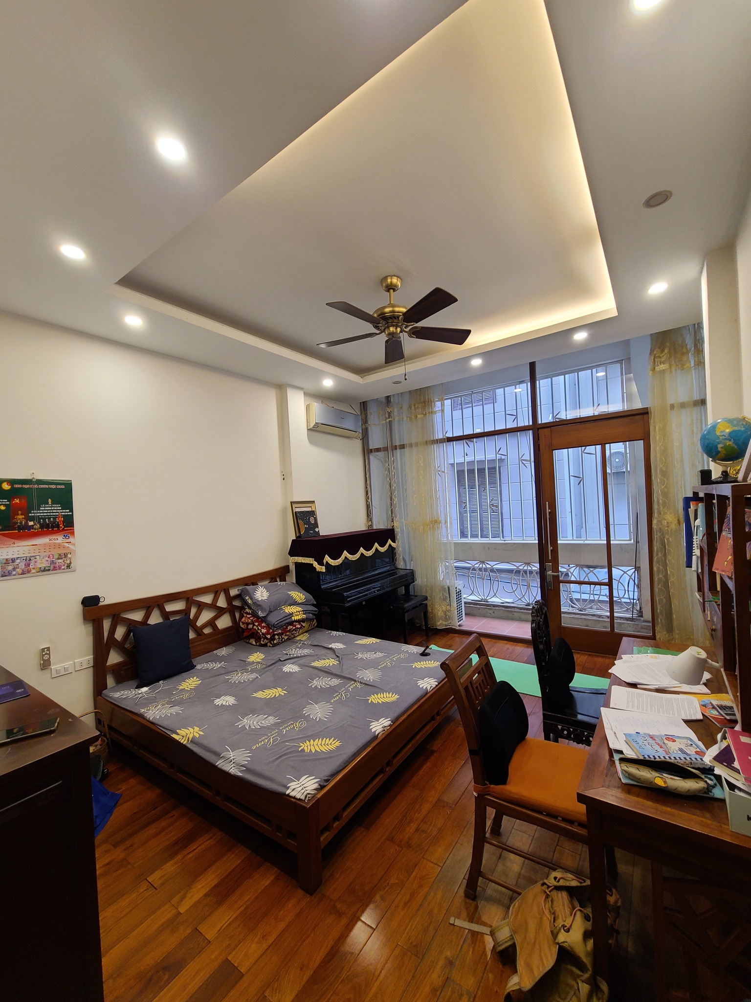 Bán nhà Nguyễn Công Trứ, 70m2, 5 tầng, mặt tiền gần 4m, 26.5 tỷ, vỉa hè, ô tô tránh, kinh doanh đỉnh