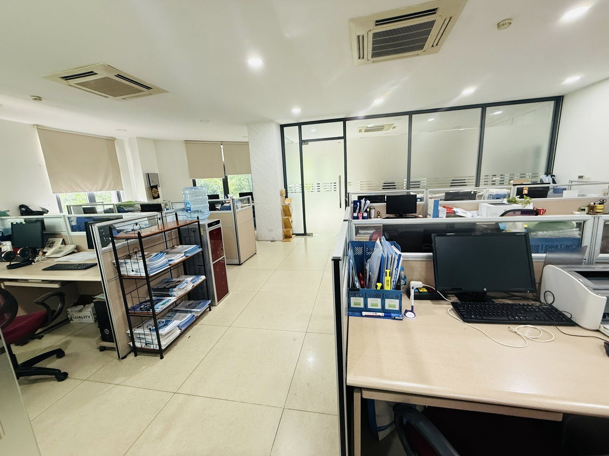 Bán tòa văn phòng mặt phố Bạch Mai, 215m2, 8 tầng 1 hầm thang máy, mặt tiền 8.5m, 189 tỷ
