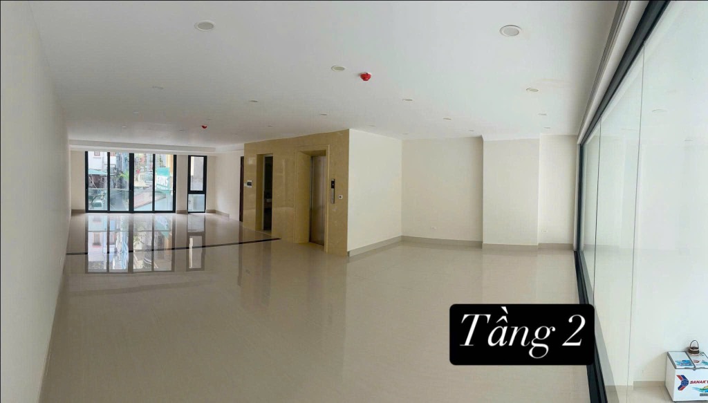 (Tin thật 100%) Bán tòa nhà 2 mặt tiền 147m2 x 9T tại mặt phố Xã Đàn – Dòng tiền 3,6 tỷ/năm