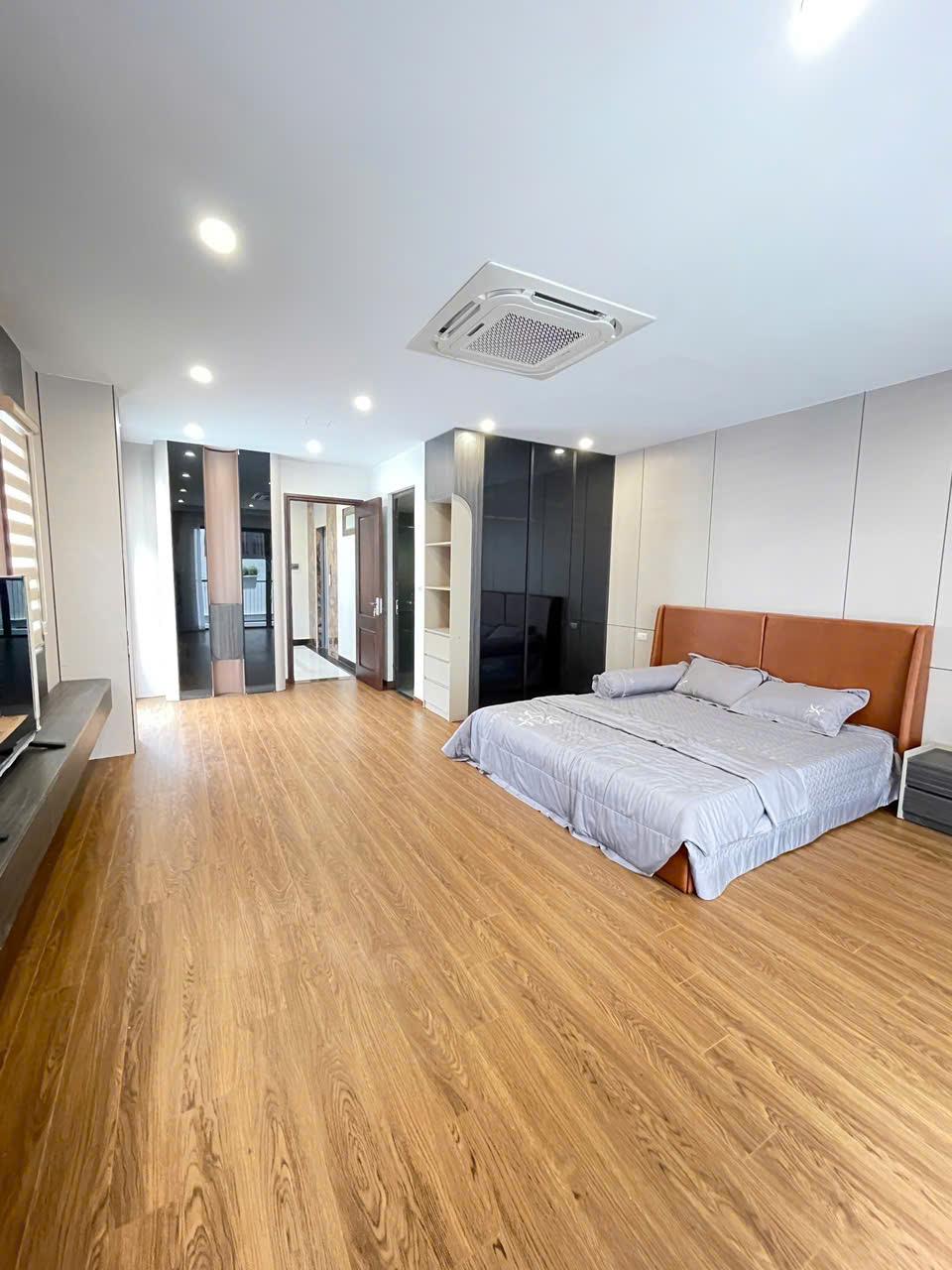 BÁN NHÀ 6 TẦNG CÓ THANG MÁY, 2 MẶT NGÕ RỘNG, Ô TÔ ĐỖ TẬN CỬA