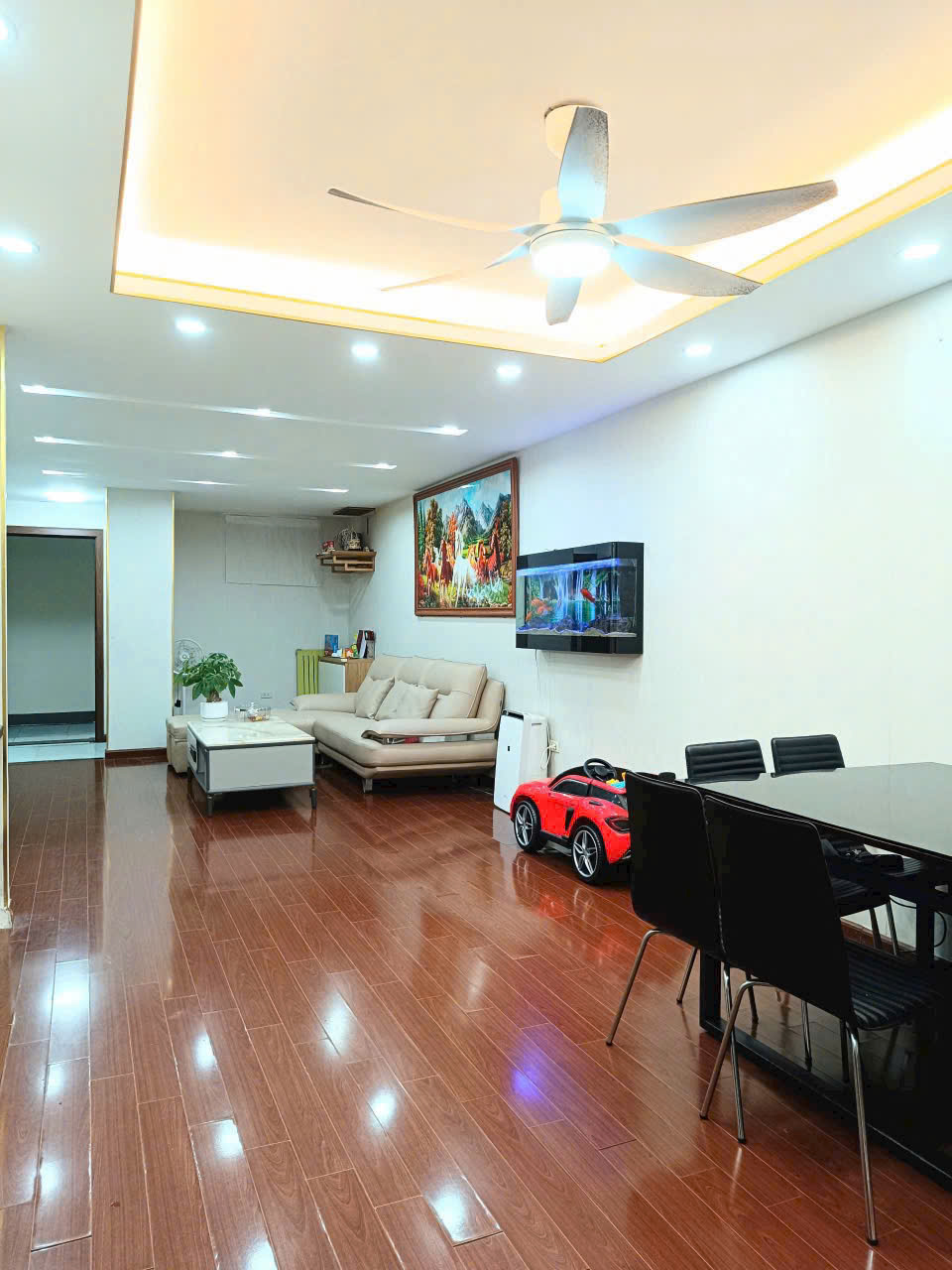 Căn hộ chung cư view hồ 83m2, 3 ngủ toà HH Linh Đàm giá chỉ 3.x tỷ