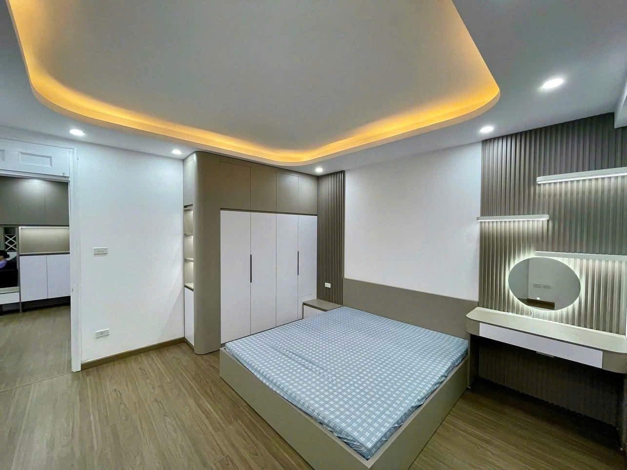 Căn hộ 86m² 3PN 2wc full nội thất đẹp tòa 7a mặt phố Lê Đức Thọ giá 6 tỷ