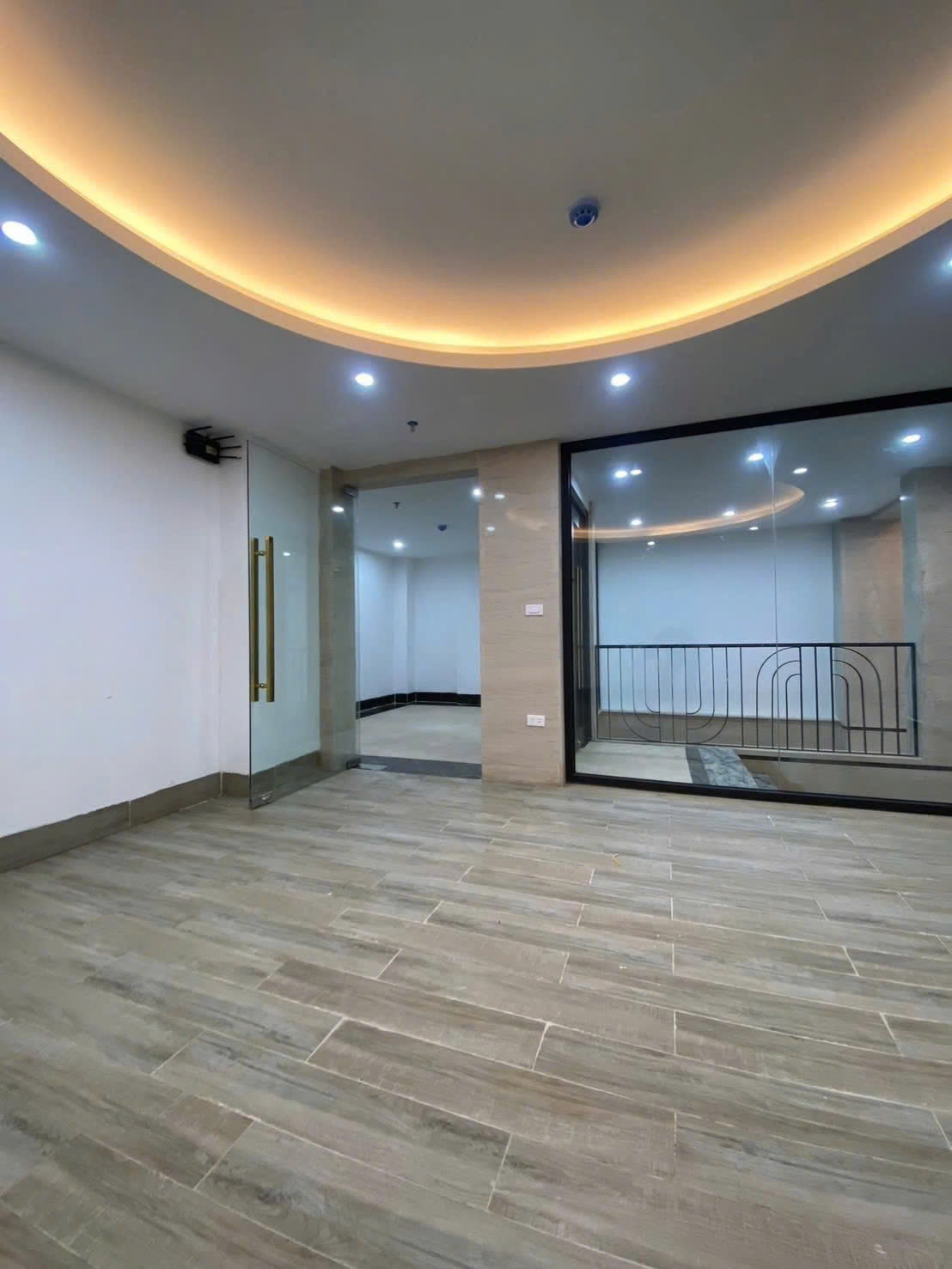 BÁN TÒA APARTMENT QUAN NHÂN, CẦU GIẤY – 140M² x 8T CÓ HẦM – MT 9.2M – DÒNG TIỀN 2.5 TỶ/NĂM – GIÁ 46 TỶ