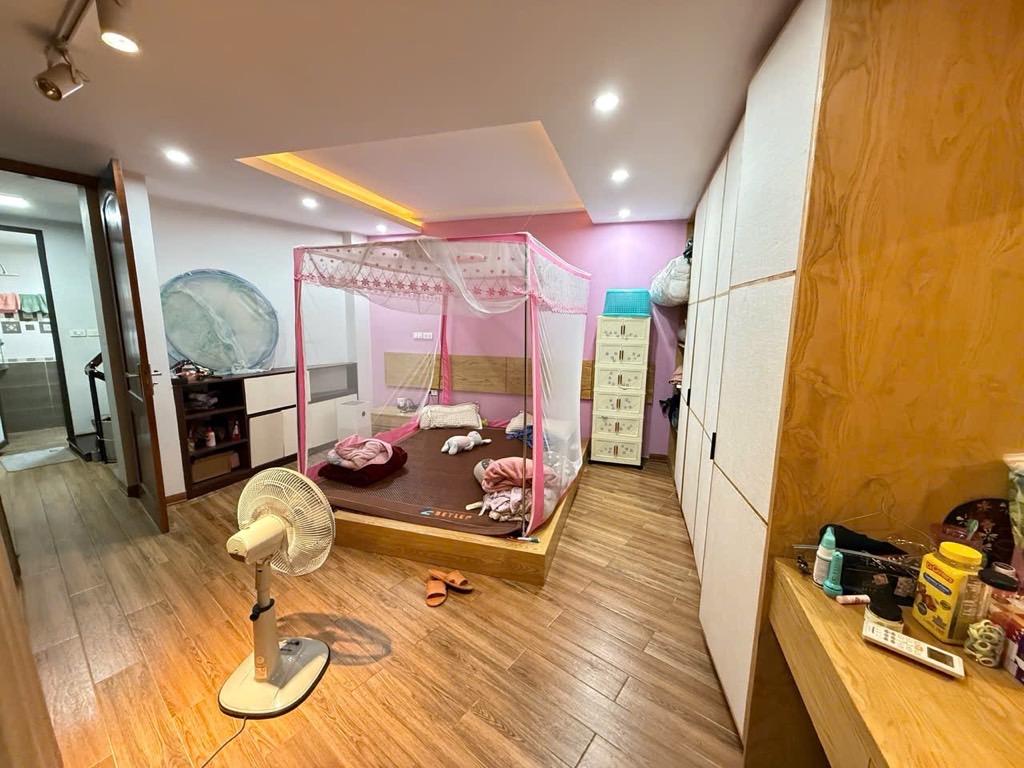 NHÀ ĐỐNG ĐA – MẶT NGÕ THÔNG – OTO ĐỖ CỬA – KINH DOANH ĐỈNH