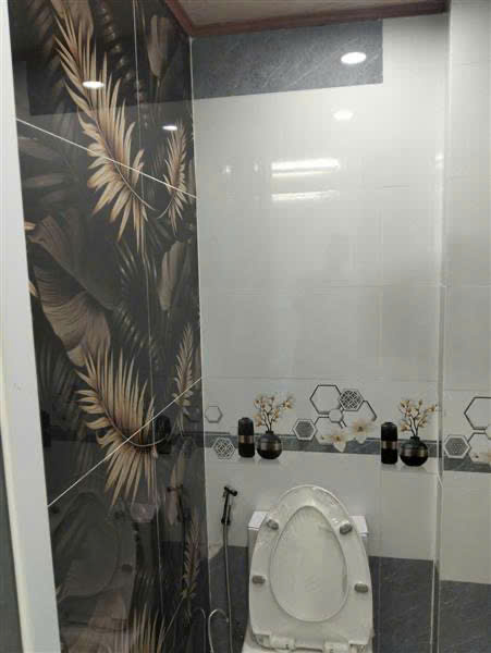 Bán nhà mặt phố Hương lộ 2, Bình Tân. DT 42m2, 2 tầng, 3PN, SH. Giá 4 tỷ