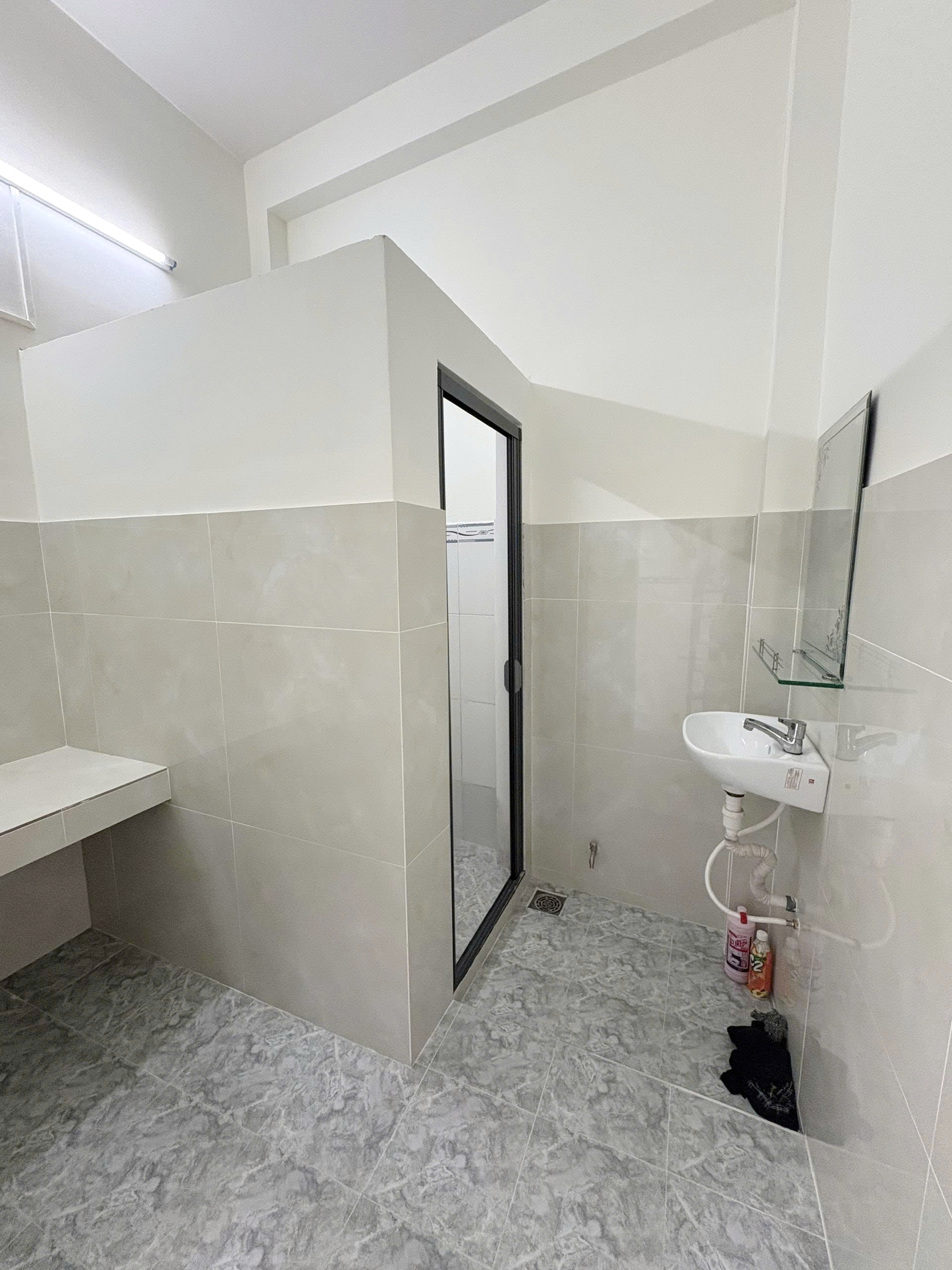Nhà mới hẻm 1225 Phạm Thế Hiển P5Q8 (ko lộ giới)