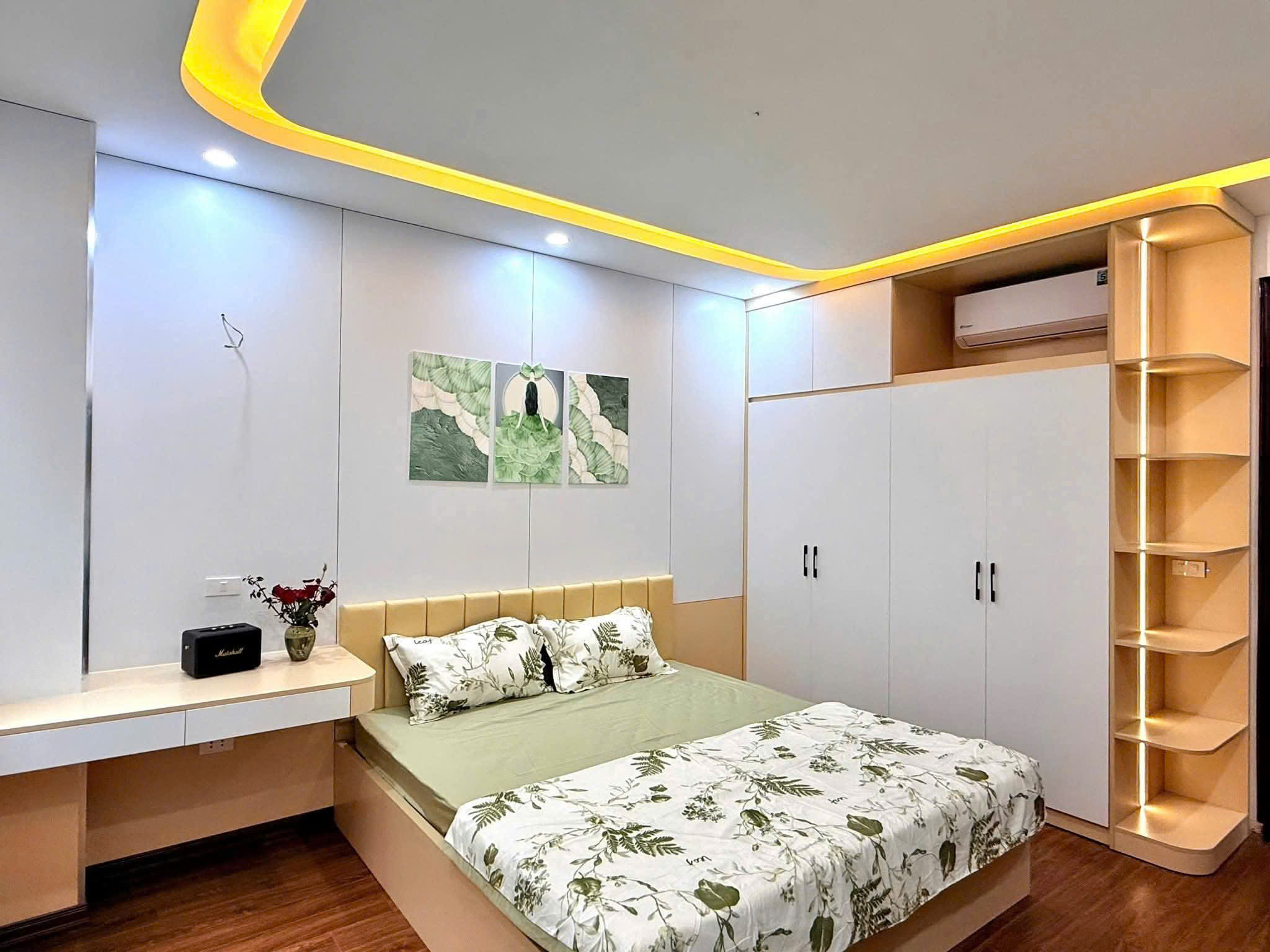 Bán nhà Khương Trung, Thanh Xuân, 4 nhà ra ô tô tránh, 38m2, 13.8 tỷ(CTL)