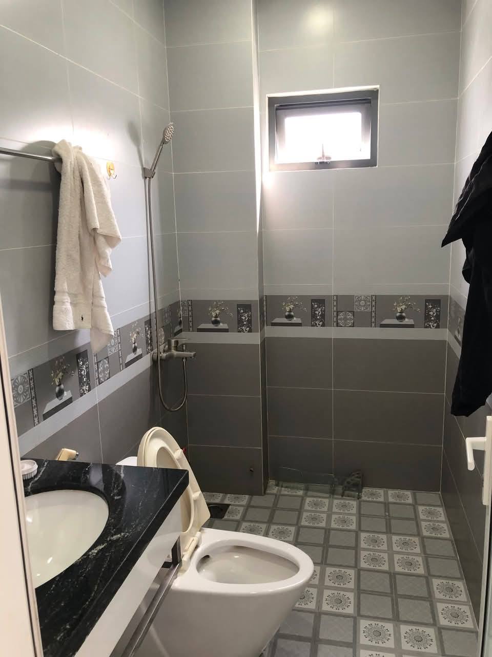 Bán nhà mặt tiền 3 lầu 8x21m giá 12,9 tỷ Đường Tân Chánh Hiệp 8