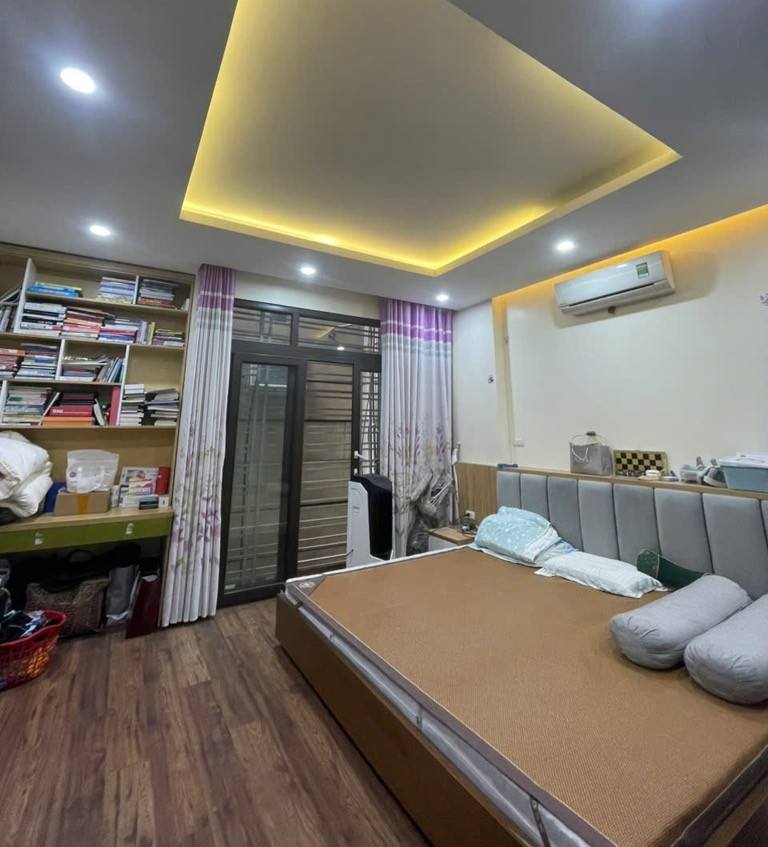 🔥CHÍNH CHỦ B.Á.N NHÀ DÂN XÂY LAI XÁ – 40m x 4 TẦNG CHẮC ĐẸP – CHỈ NHỈNH 5 TỶ! 🔥