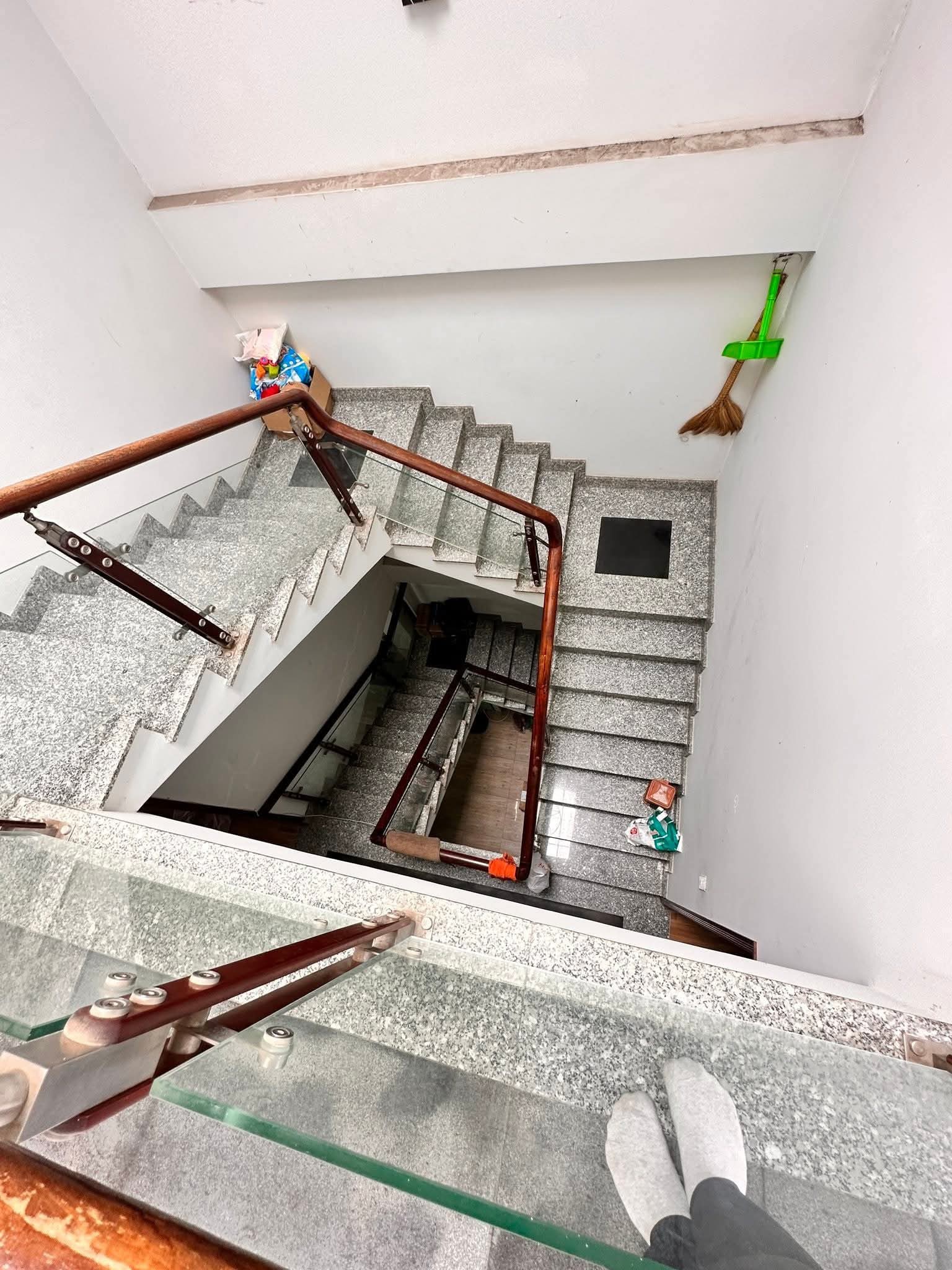 Diện tích lớn 4x32m, hẻm 7m, sân xe hơi, gần Gò Vấp, chợ Cầu Đồng, uỷ ban Phường AN Phú Đông mới
