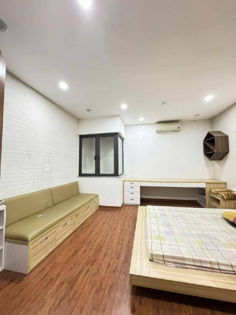 “NGÔI NHÀ NHỎ, HẠNH PHÚC LỚN” – LỜI TẠM BIỆT 35M² 5 TÂNG ĐẦY KỶ NIỆM Ở LAI XÁ