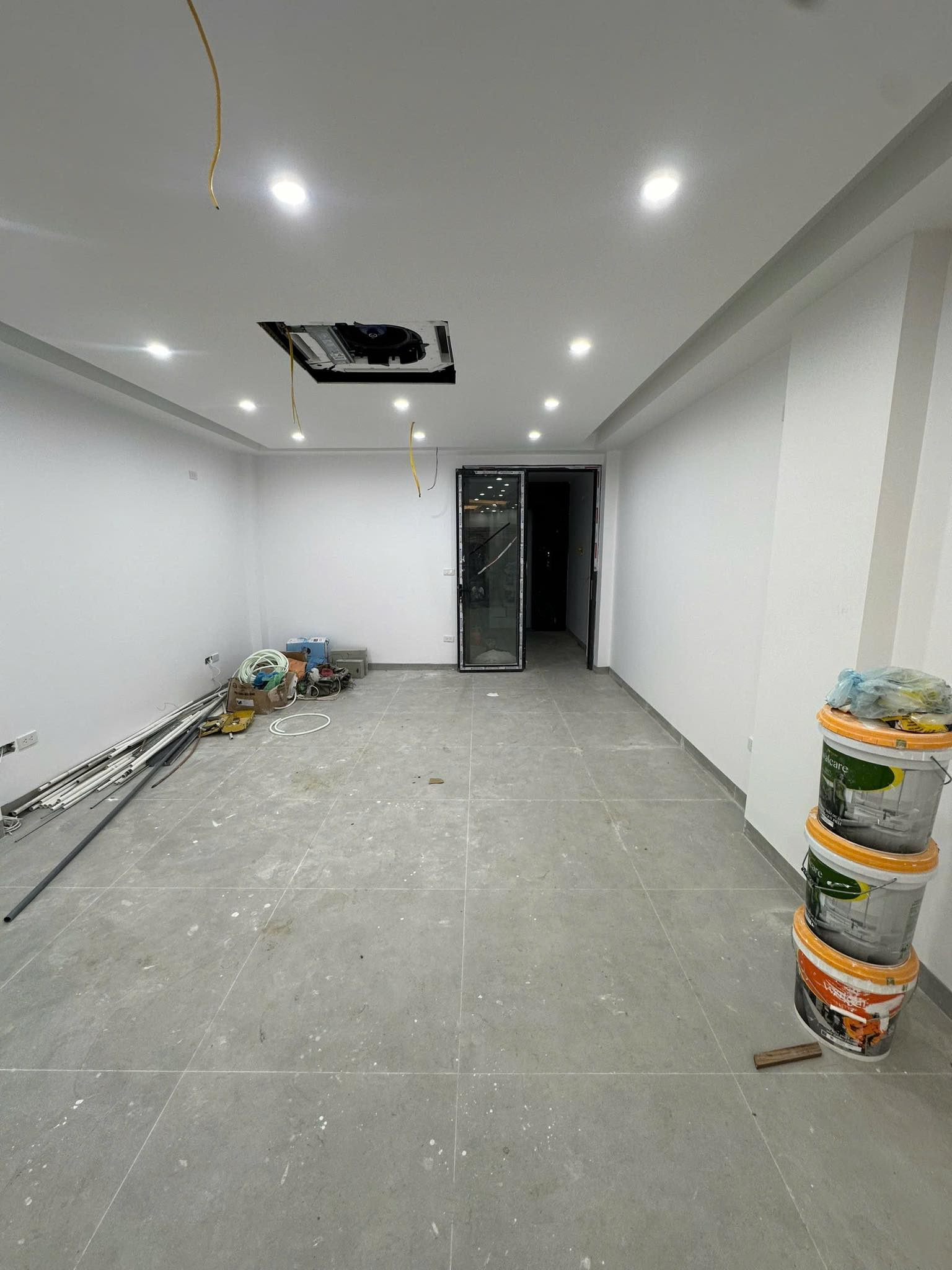 TN VP Nguyễn Khang 73m 9 tầng mặt tiền 4.5m 35 Tỷ ô tô kinh doanh 0986073333