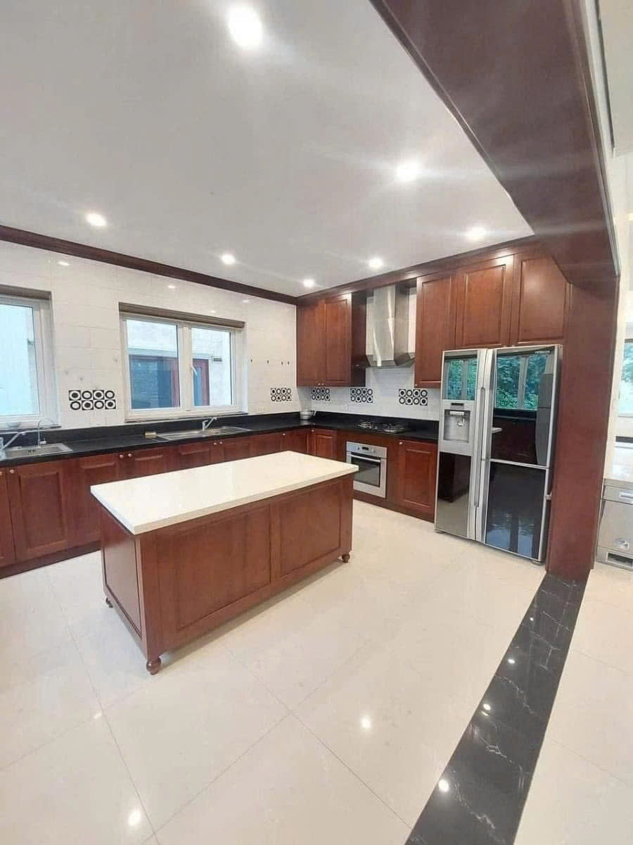 BÁN BIỆT THỰ VƯỜN ĐÀO, TÂY HỒ – 252M² x 6T THANG MÁY – MT 14M – VỊ TRÍ ĐẸP – GIÁ 150 TỶ