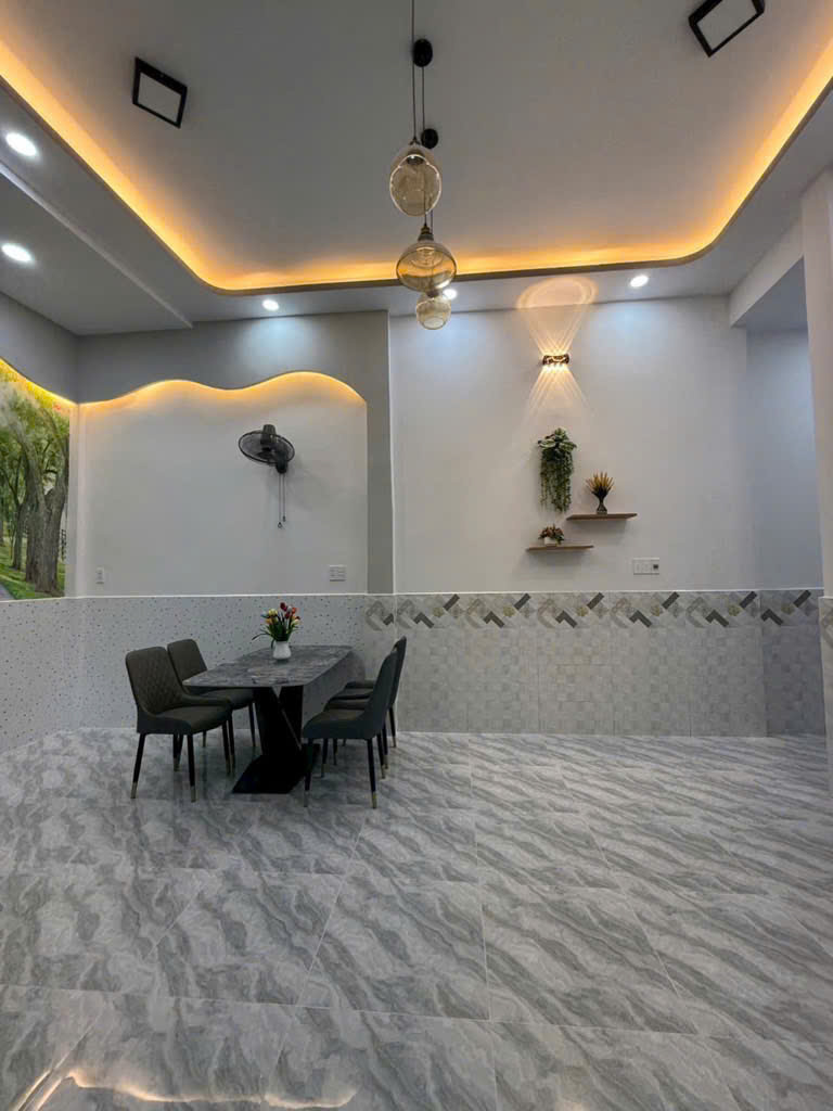 NHÀ RẺ ĐẸP ĐƯỜNG SỐ 20- BHH A- Bình Tân .2TY8