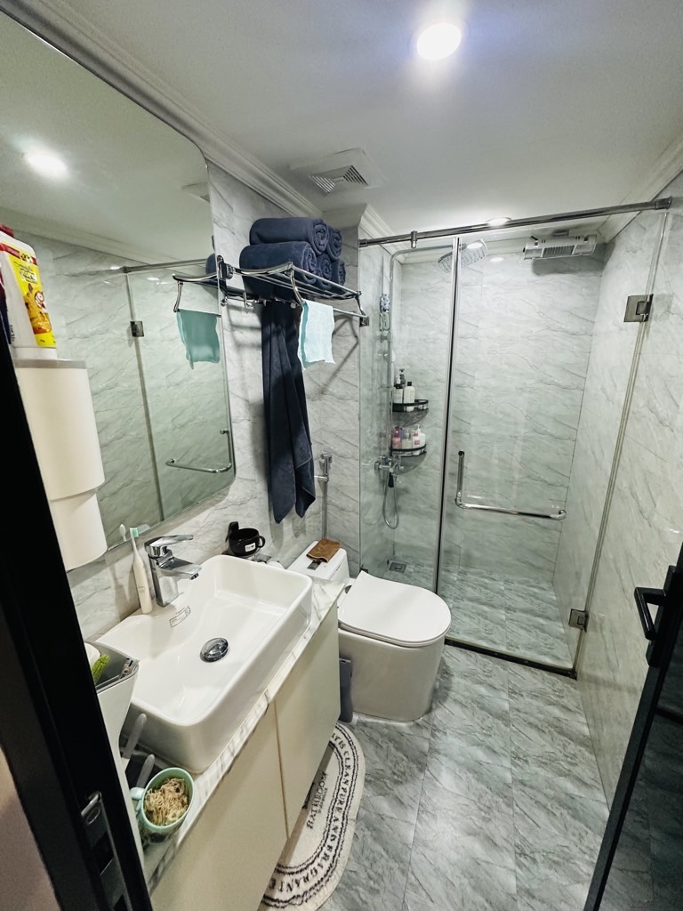 Bán nhà Hoàng Liệt, Hoàng Mai, Ô tô qua, gần phố, 57m2, 14.4 tỷ(CTL)