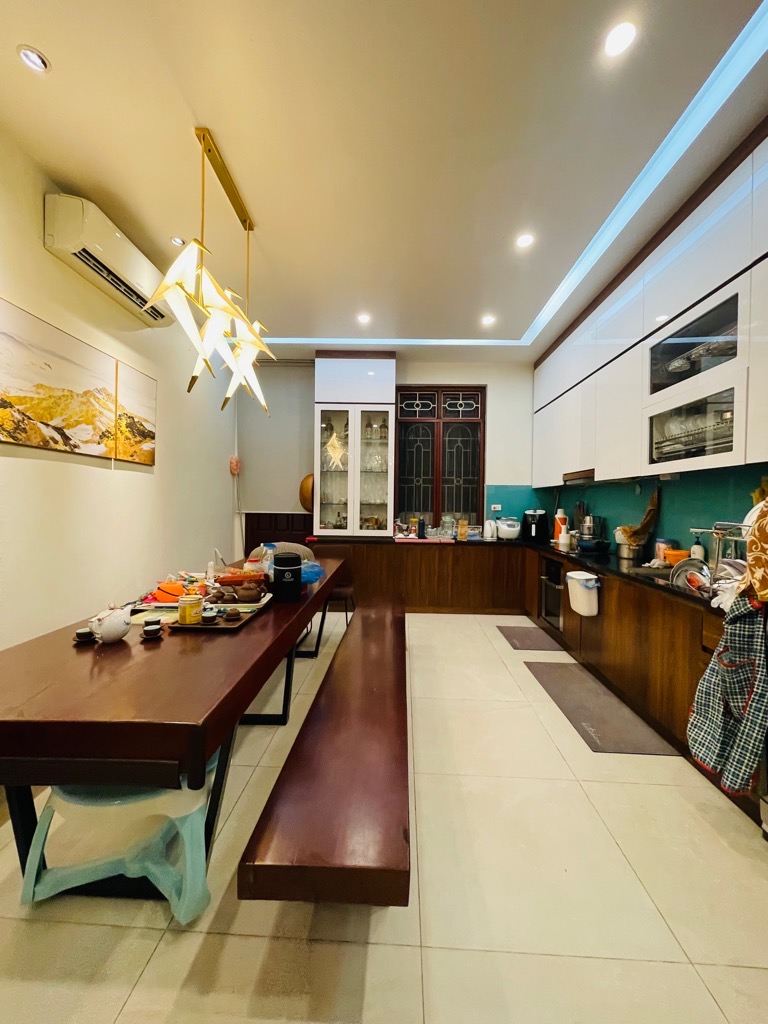 TƯ ĐÌNH,LONG BIÊN 20tỷ 80m Ô TÔ ĐỖ CỬA,NGÕ THÔNG GẦN PHỐ